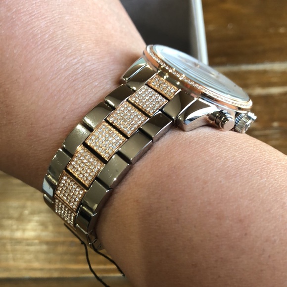 Michael kors Two tone women’s watch - Picture 4 of 4